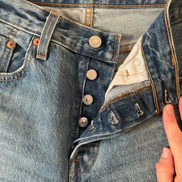Levi’s distressed 501s - Picture 5 of 5